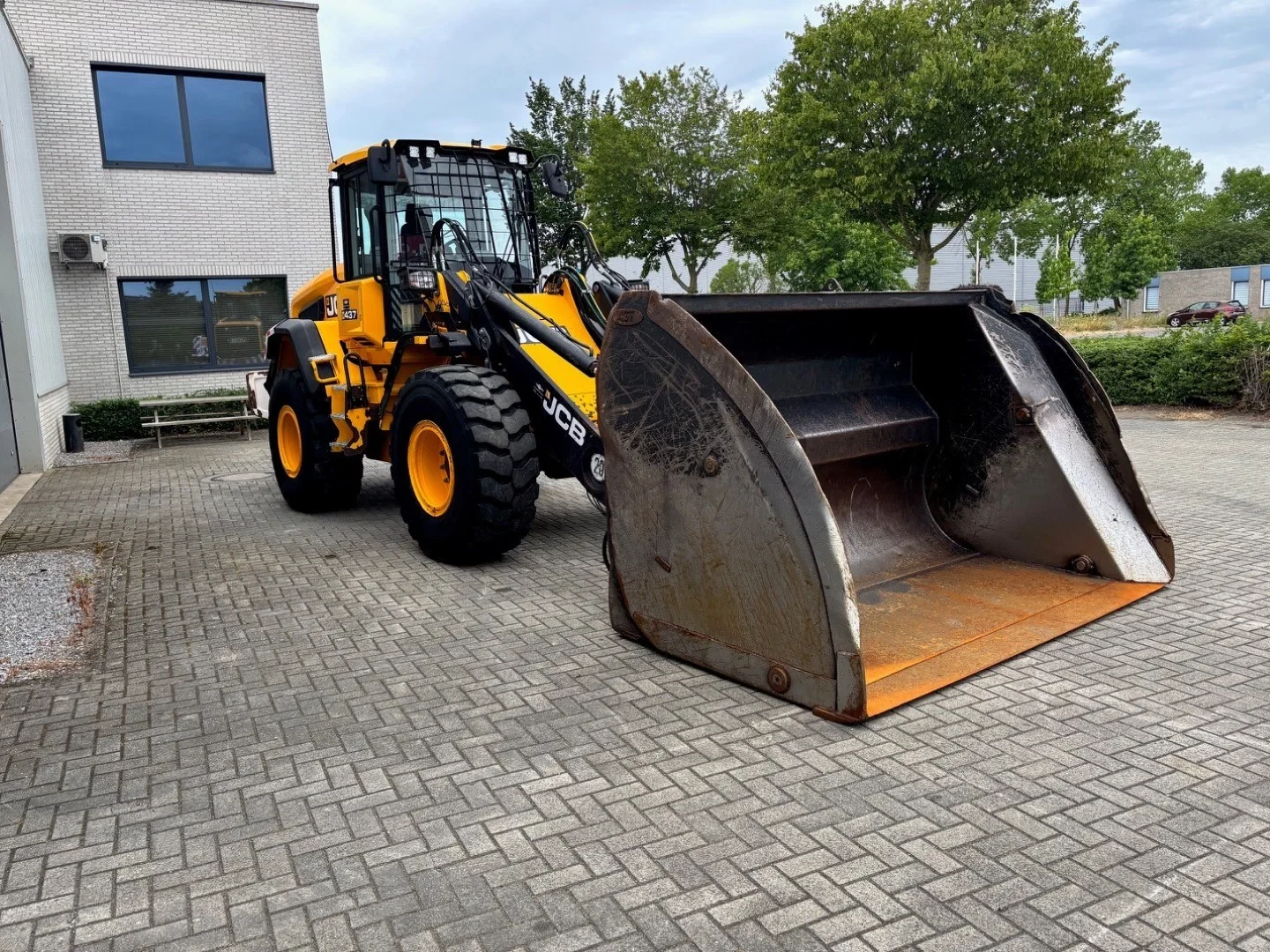 JCB 2018 - 437WHT T4F Wheelloader, highlift with hightip bucket, 2018 year afbeelding 3