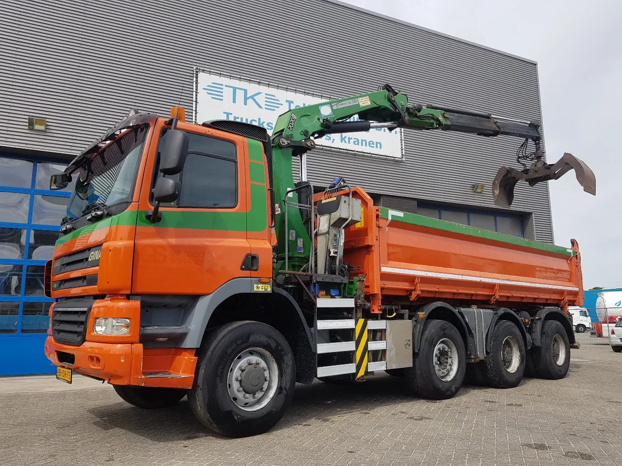 Ginaf X 4343 TS 2009 - 8x6 Kipper kraan HMF 2020 image 1