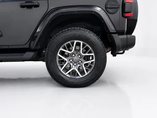 Jeep Wrangler 2022 - Unlimited 4xe plug-in 380 Sahara obrazek 17