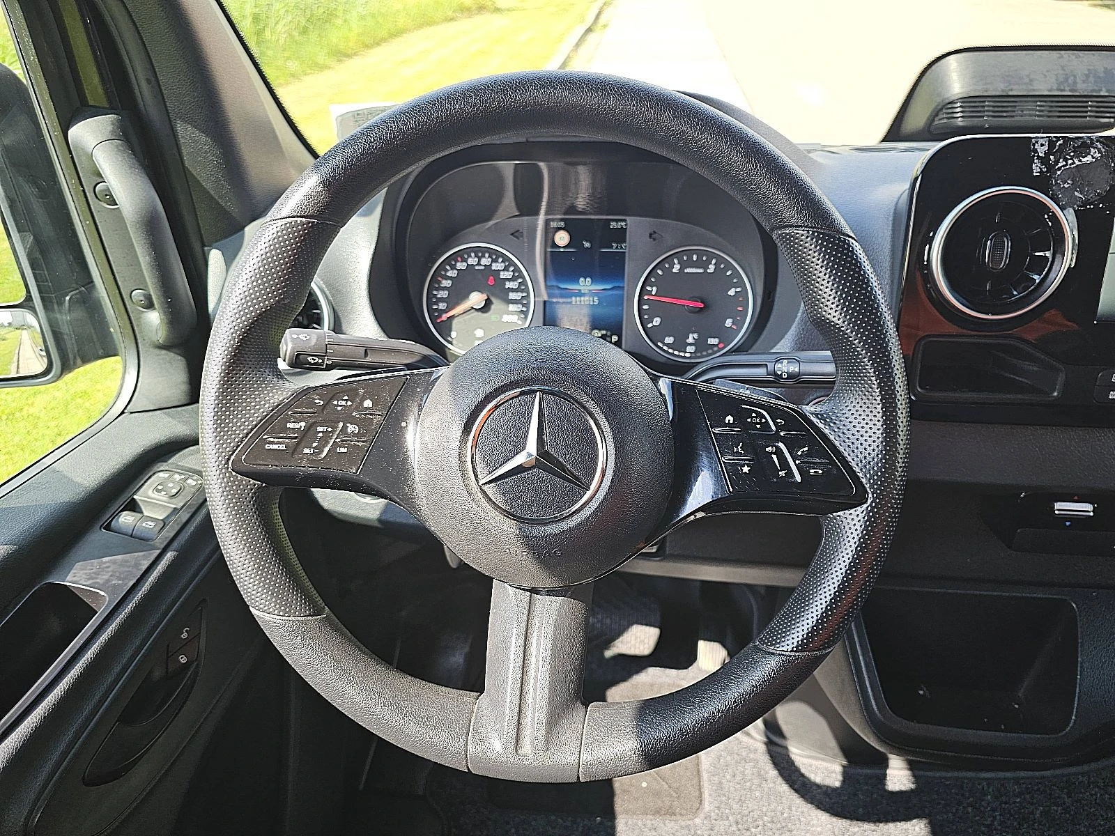 Mercedes-Benz Sprinter 2024 - 317 obrázek 12