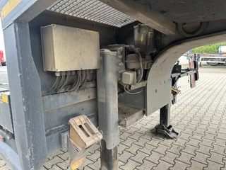 Broshuis N/A 2019 - 3ABSD Lowloader 3-axle / GVW: 59.000kg / Neck: 23.000kg / hydraulic steering + ramps + loading table / 4.60m extendable / winch / liftaxle obrazek 44