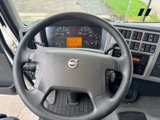 Volvo FE 250 2013 - 4X2 - EURO 6 + THERMOKING T-500R + DHOLLANDIA LIFT obrazek 18