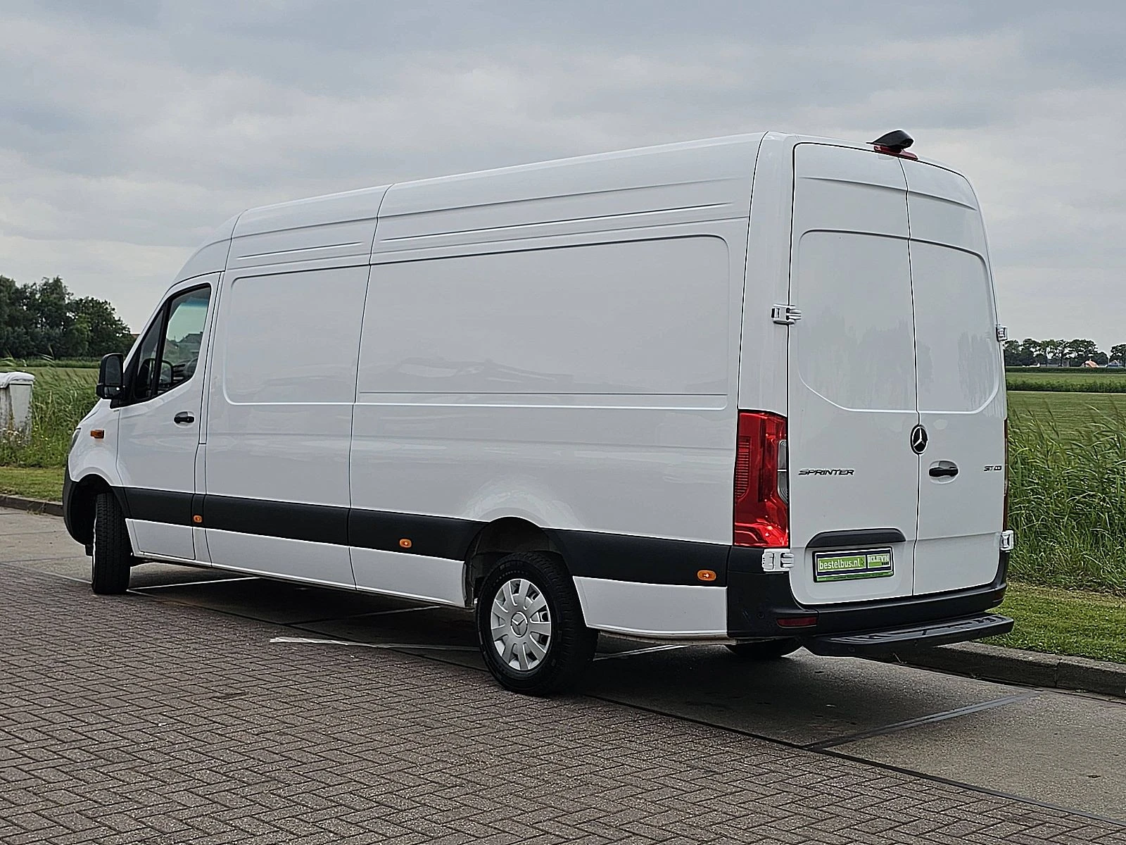 Mercedes-Benz Sprinter 2024 - 317 Bild 6