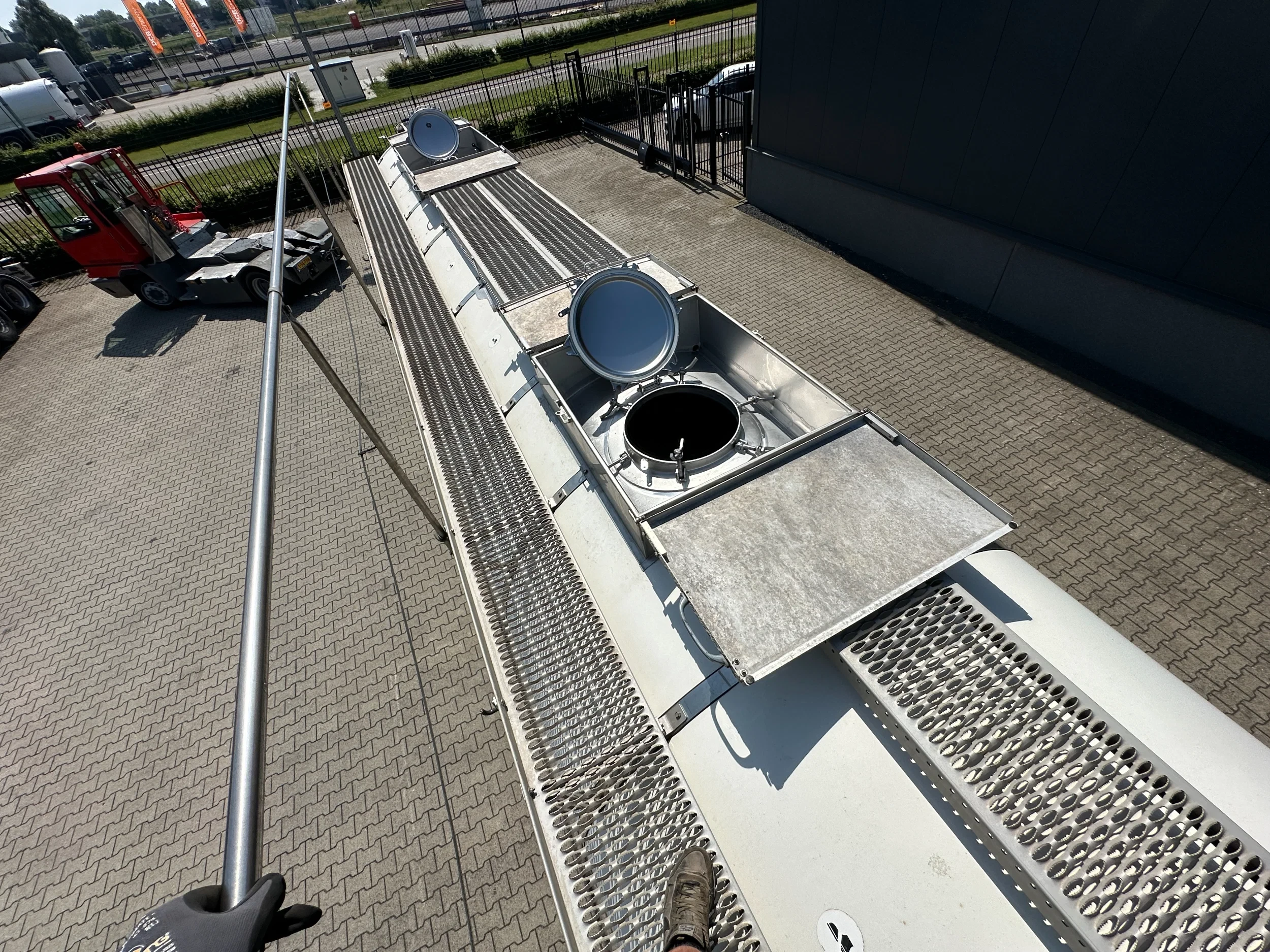 Van Hool 2014 - FOOD / LEBENSMITTEL / empty weight: 5.860kg / 29.500L / 1-comp.+ 1 baffel / discbrakes / NL / APK: 05/2027 afbeelding 26