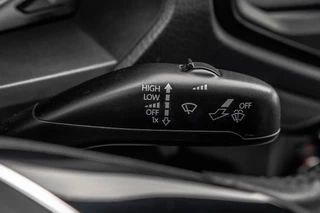 Volkswagen Amarok 2018 - 3.0 V6 | 4Motion | 204 PK | Automaat | Carplay | Cruise | Airco | 3.3T Trekgewicht afbeelding 18