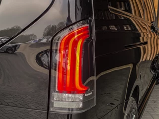 Mercedes-Benz V-Class 2024 - 300d Extra Lang Avantgarde Dubbele Cabine image 49