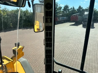 Volvo N/A 2008 - L120 F image 19