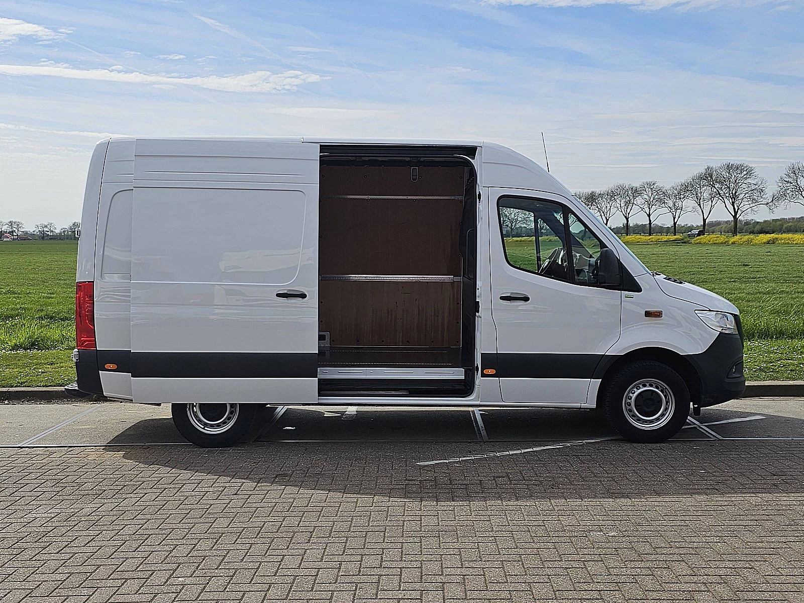 Mercedes-Benz Sprinter 2024 - 317 obrázek 14