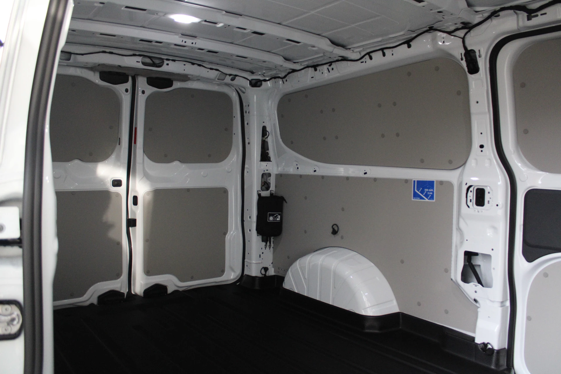 Ford E-Transit Custom 2025 - 340 L2H1 Limited 65 kWh 218pk - 2x Schuif - LED - 360 Camera - B&O - ACC - Navi - Stoel/Stuurverwarming - Rijklaar afbeelding 23