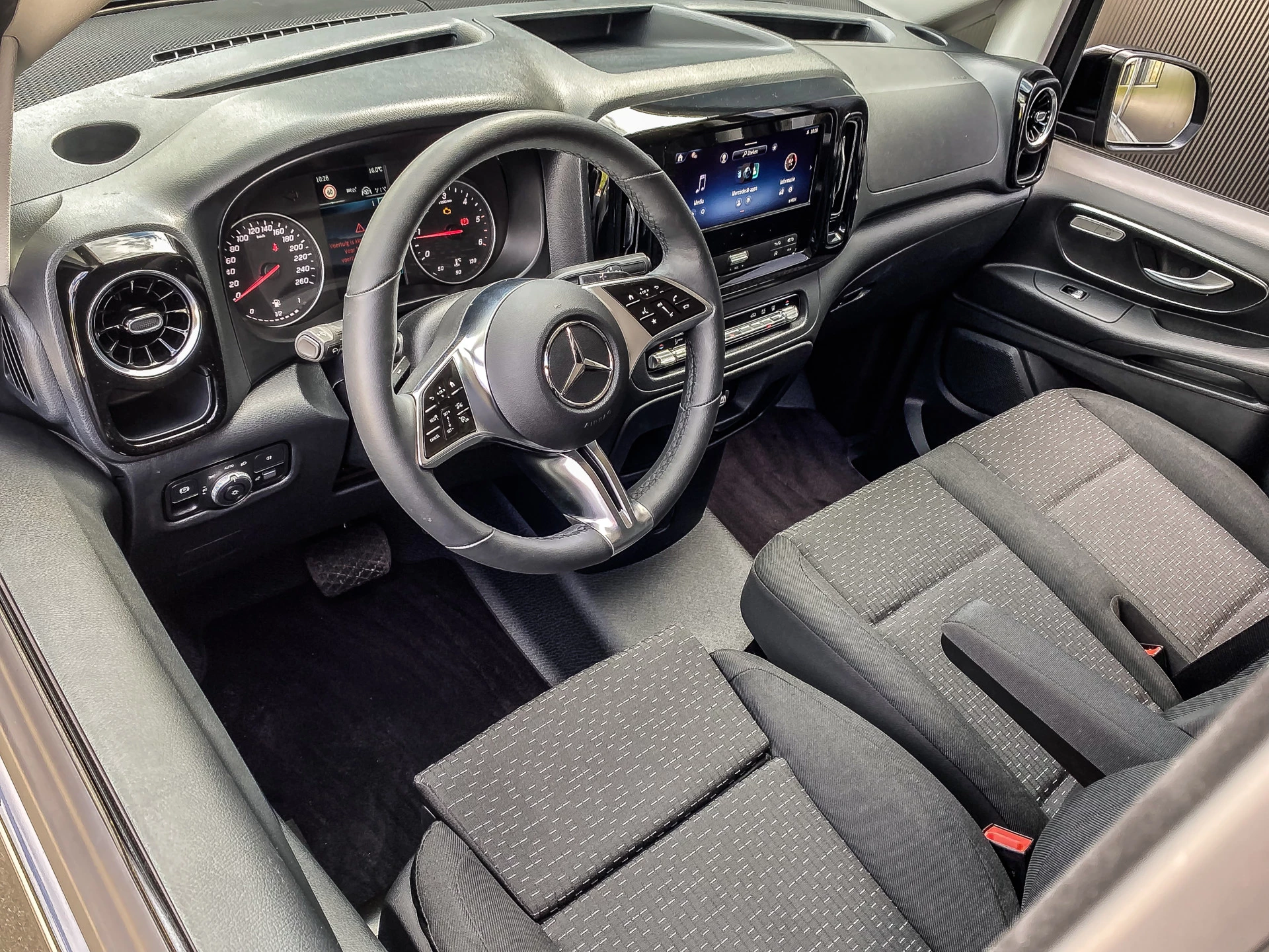Mercedes-Benz Vito 2024 - 119 CDI 190PK Automaat Bestelwagen L2 afbeelding 6