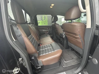 Nissan Titan 2016 - XD 5.0 V8 Cummins TD Platinum Reserve obrazek 16