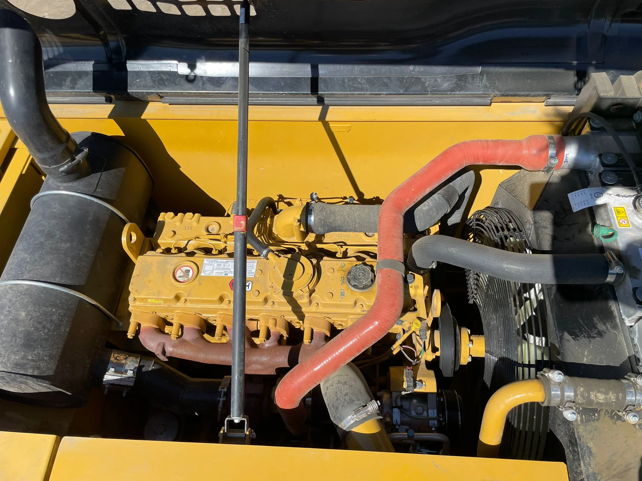 Caterpillar 323D3 2025 Bild 28