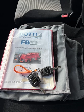 MAN TGL 2020 - 8.220 TowTruck Abschlepwagen Botti gereserveerd obrazek 12
