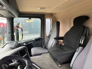Scania P 2010 - P230 TOP: multifunct. ruimte met airco (camper?), 22kVA generator, hydr. steunpoten, beloopbaar dak, keuken, APK 10-2026 immagine 19