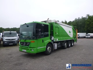 Mercedes-Benz Econic 3233 8X4 RHD Euro 5 refuse truck 2012 na sprzedaż