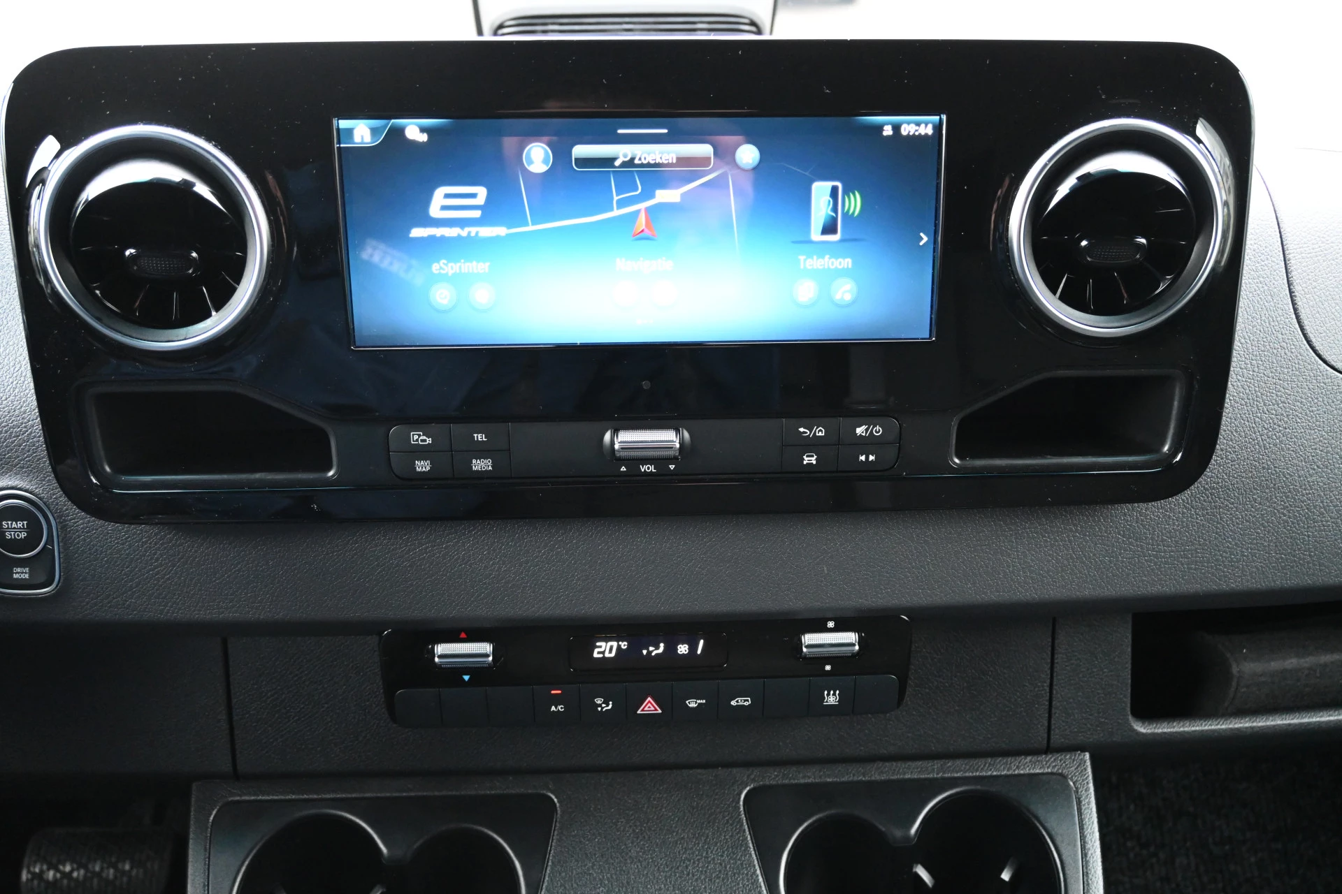 Mercedes-Benz eSprinter 2024 - 320 RWD L2H2 Pro 81kWh imagem 16