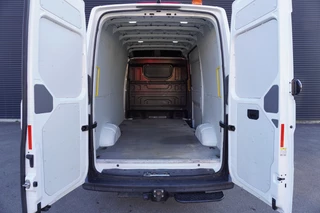 Volkswagen Crafter 2022 - 35 177pk RWD L3H3/L2H2 3500kg Trekgewicht Trekhaak Apple Carplay Camera Cruise control Navigatie Tacho immagine 3 miniatura