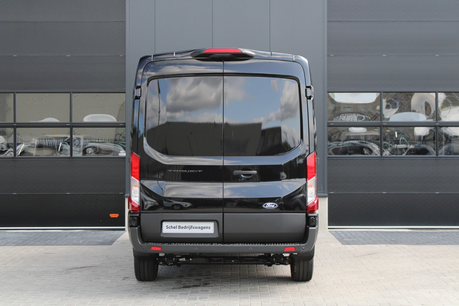 Ford Transit 2024 - 350 2.0 TDCI L2H2 Limited 165pk - 2x Schuifdeur - Navi - 360 Camera - Adaptive Cruise - Xenon - Blind Spot - Rijklaar obrázek 28