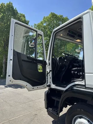 Iveco Eurocargo 2017 - 140E250 Tiefkühl Mitsubishi TDJ 300 Klima obrazek 29
