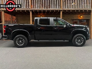 Chevrolet Silverado 2024 - Z71 Trailboss image 9