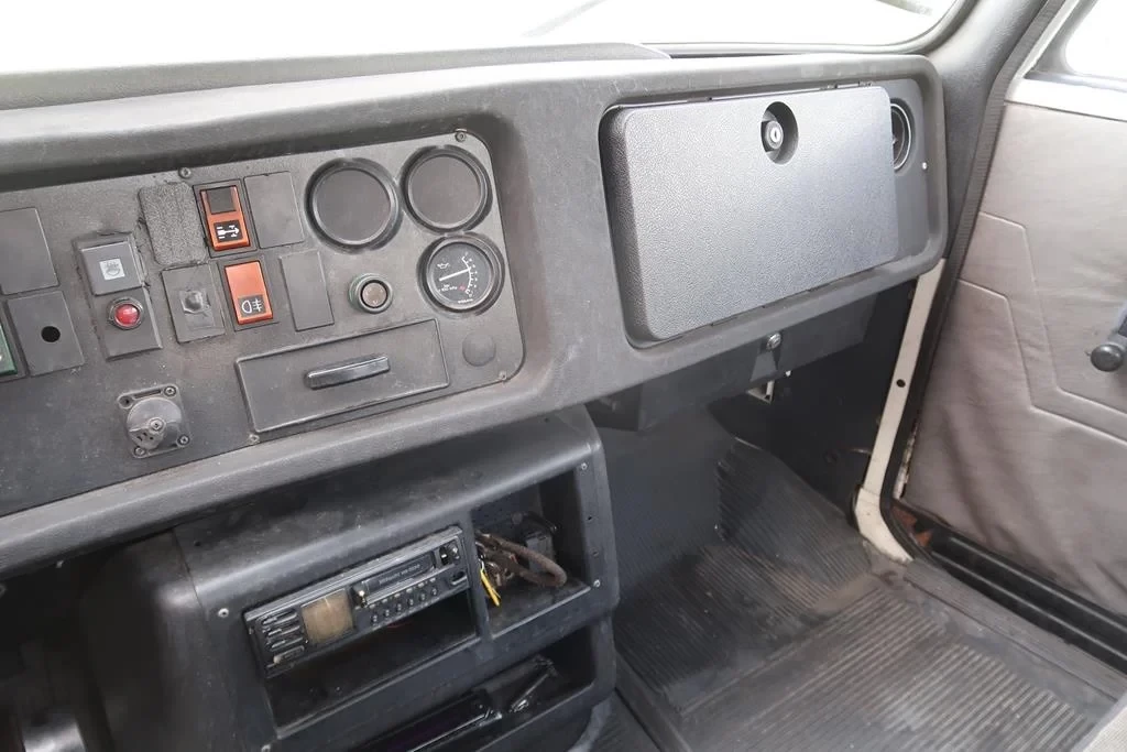 Volvo VNL 1993 - NL 10 Towing and recovery vehicle - 6x4 - 1993 - Complete! obrázek 5