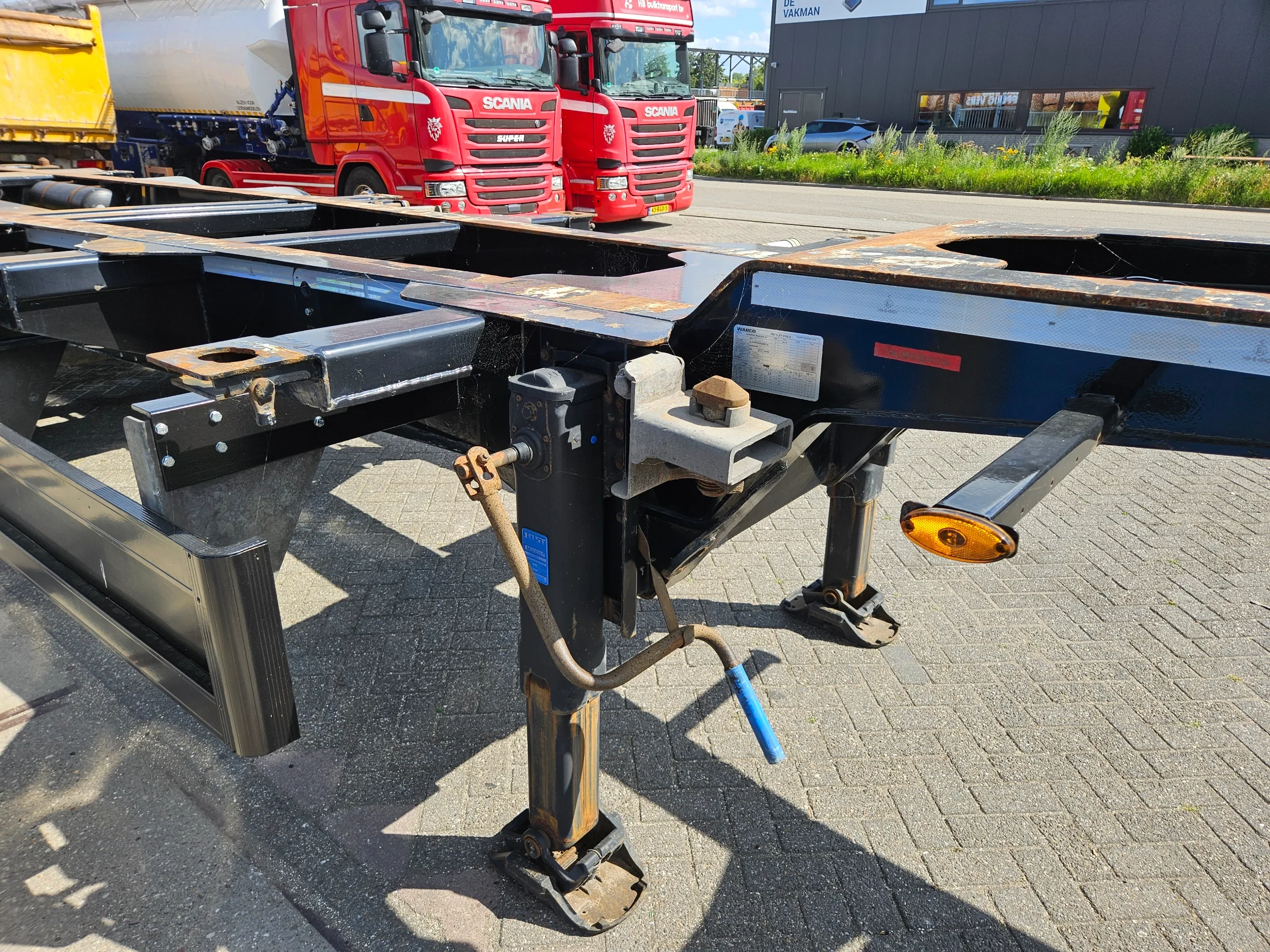 Renders 2019 - Euro 800 20-2x20-30-40-45HC Apk geschoopeerd image 26