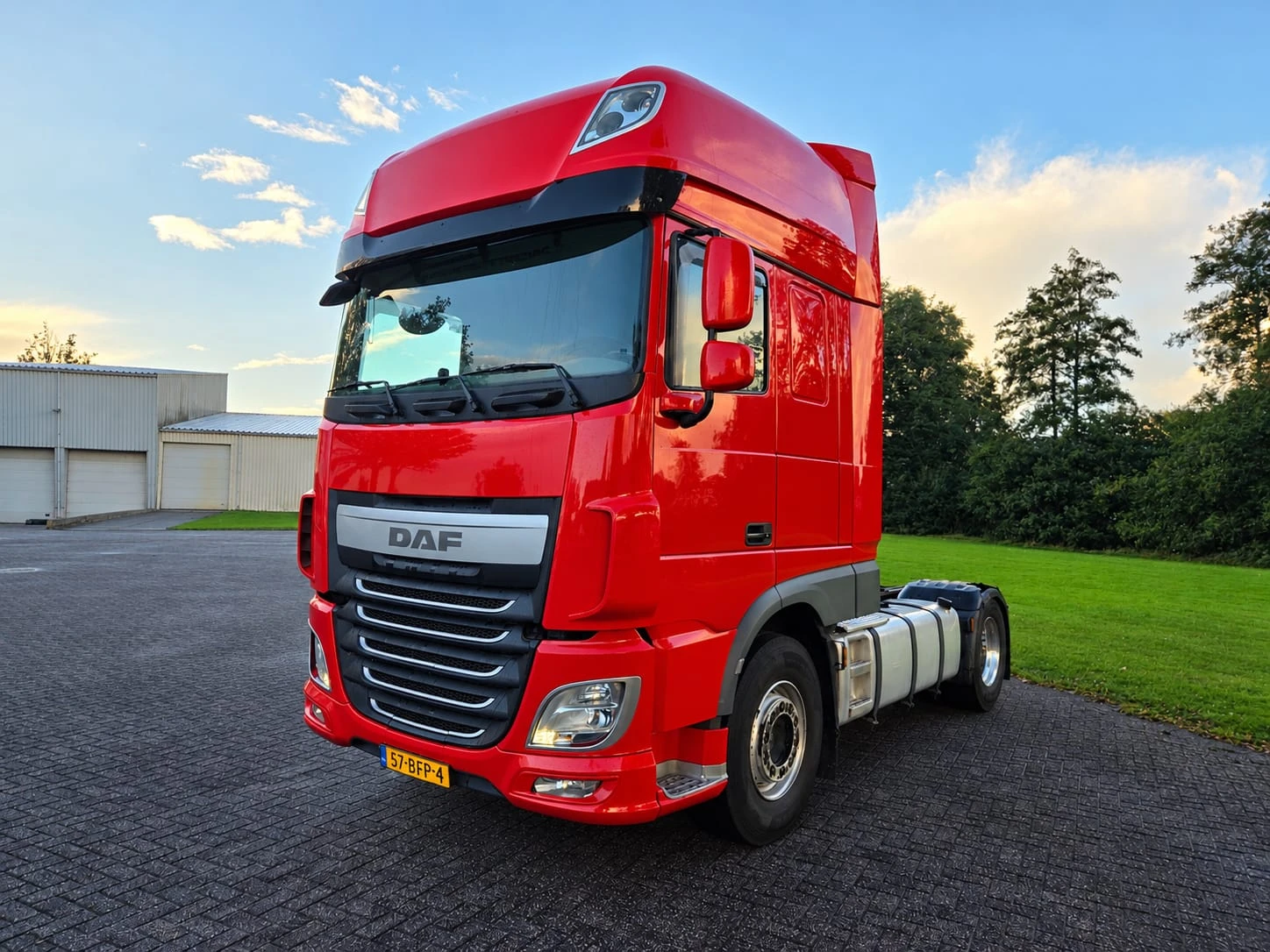 DAF XF 460 2015 - 106 Super Space Cab afbeelding 1