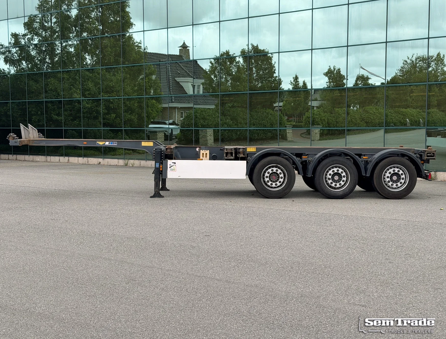Broshuis 3UCC-39 2008 - 3 UCC-39 MFCC MIDDLE+BACK SLIDER DISC BRAKES 20-30-40-45 FT. LIFT AXLE NL-TRAILER afbeelding 2