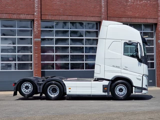 Volvo FH 2023 - 13.500 Globetrotter XL 6x2 - Retarder - Full air - Leather - Camera obrazek 8