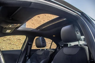 Mercedes-Benz A-Class 2021 - 250e AMG-Line, Pano, Burmester, Half Leder image 12