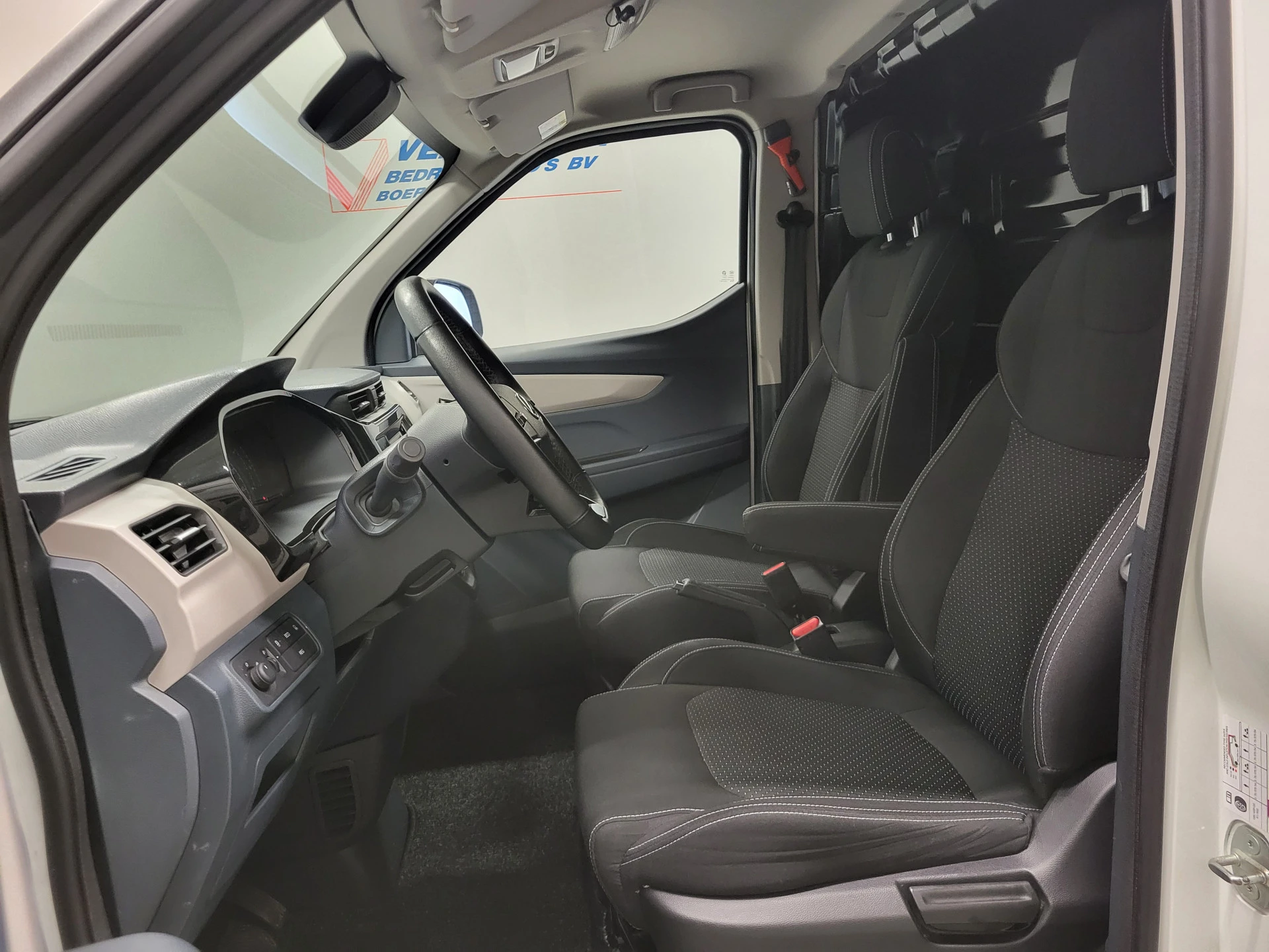 Maxus eDeliver3 2021 - 53kWh 240km Elektrisch! изображение 5