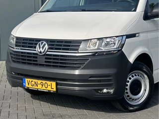 Volkswagen Transporter 2020 - 2.0 TDI 150 PK 4-MOTION 6.1 / L2H1 / 1e EIG. / 4x4 / TREKHAAK / ACHTERKLEP / INRICHTING / AIRCO / CRUISE / NAVI / APPLE CARPLAY obrazek 22