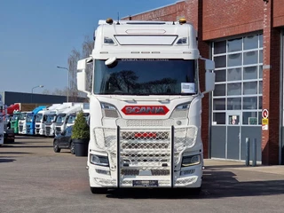 Scania S 2020 - S580 V8 NGS Highline 6x2 - BDF - Retarder - Full air - Custom interior - Loadlift - Fridge - obrazek 2