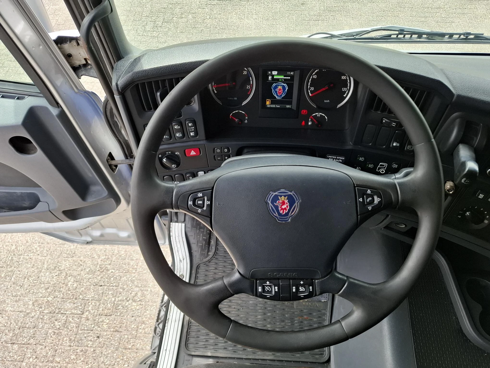 Scania G - G490 / RETARDER / HYDRAULICS / TUV:15-10-2026 / ALCOA / XENON / FULL-AIR / AUTOMATIC / EURO-6 / 2014 Bild 15