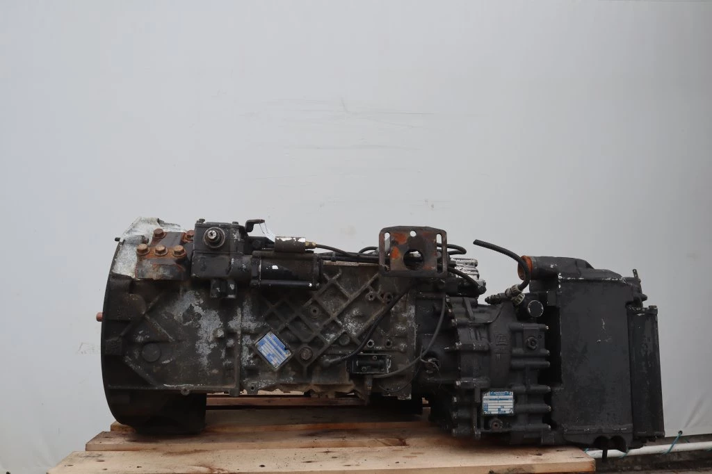 ZF 1999 - 16S151OD+INT F2000 Bild 1