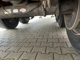 Pacton Oplegger 2020 - platte met twist locks voor 1x40FT / 2x20FT /1x20FT centraal / 1x30FT / alu zijborden / NL trailer / APK 12-2026 bild 25