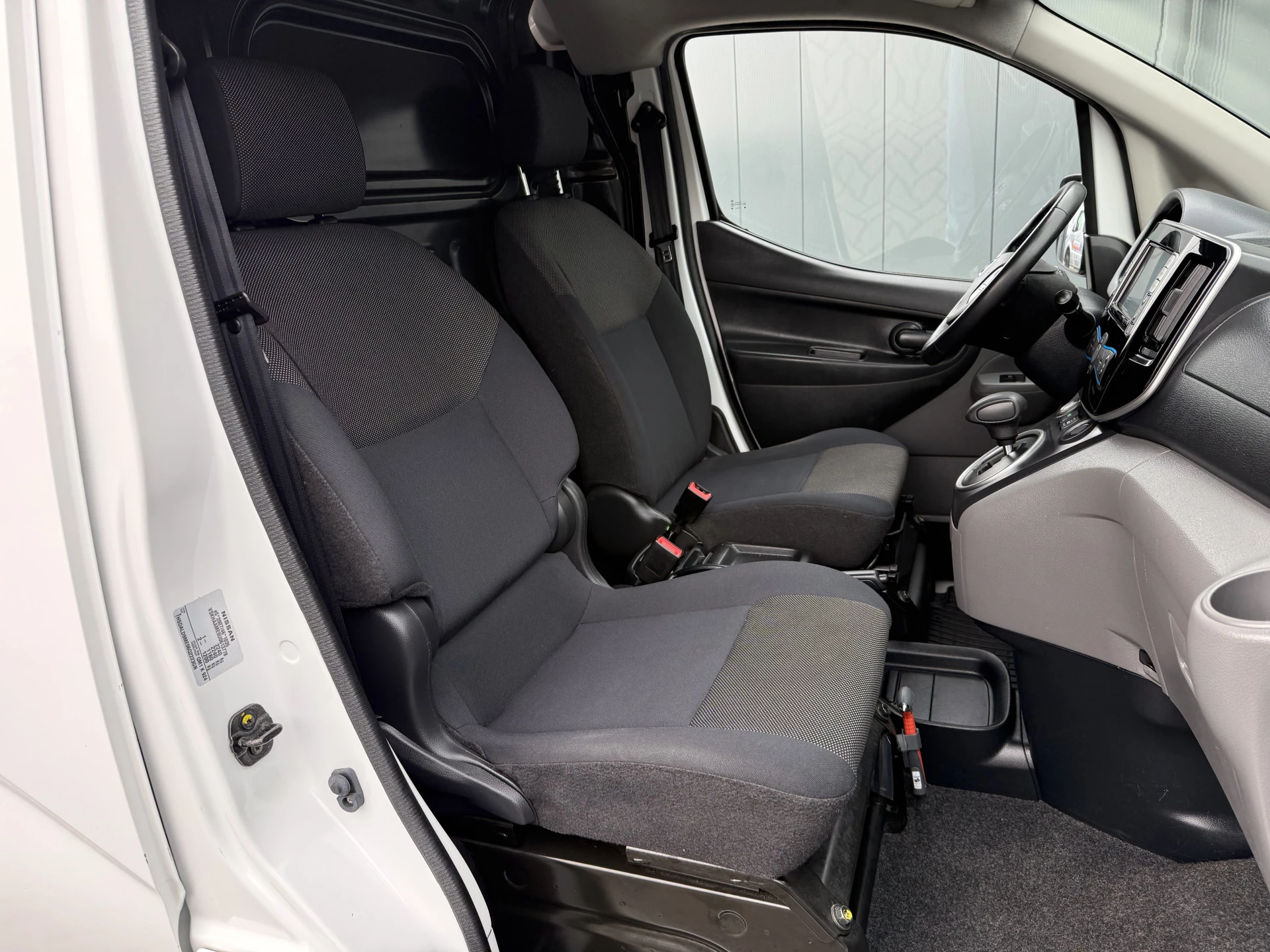 Nissan e-NV200 2020 - 40 kWh / FULL ELECTRIC / 1e EIG. / SOH 91% / 24.371 KM / AIRCO / CRUISE / CAMERA / INRICHTING obrázek 7