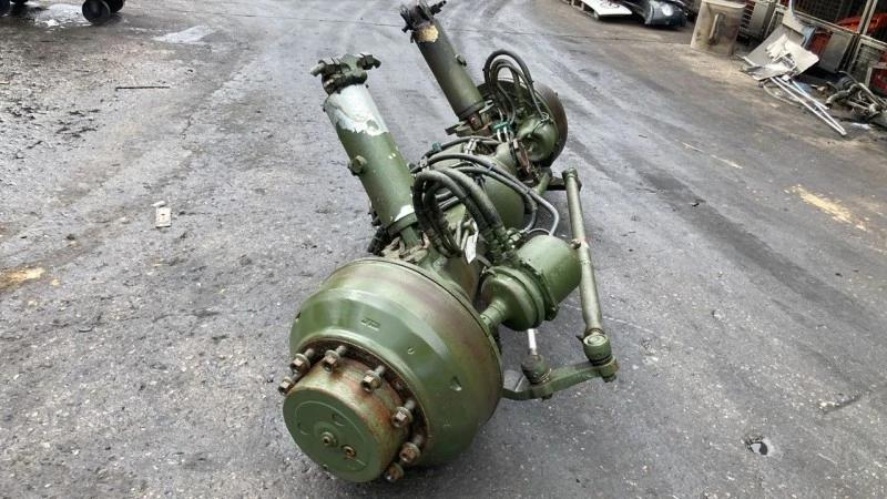 Liebherr 1991 - POWERED STEERED SECOND FRONT AXLE imagen 2
