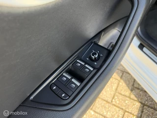 Audi A4 2017 - Avant 2.0 TDI 190 PK S-Line Automaat Navi Camera immagine 13