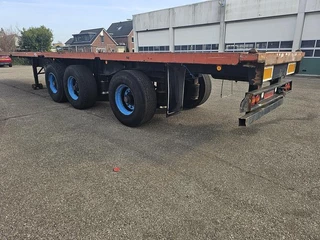 Groenewegen DRO 15-28 | Heavy duty trailer |twistlocks for container 40 ft 2 x 20 ft 20 ft mid.| saf Drum | hardwood floor. 1995 Bild 3 Miniaturansicht