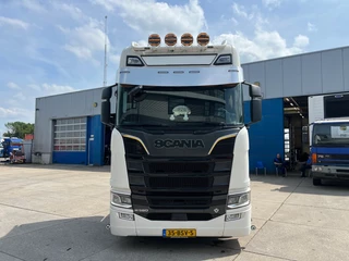 Scania R 2018 - R580 V8 NGS / 6x2 Boogie Lift / Retarder / Full Air / Leather Interior obrazek 2