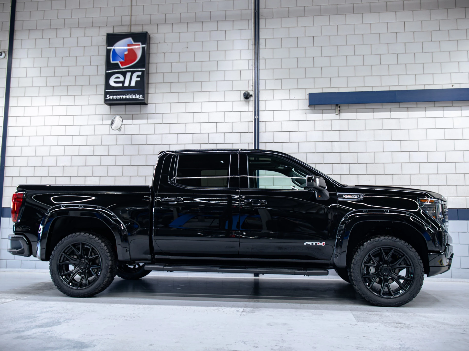 GMC Sierra 2024 - 1500 AT4 6.2L V8 afbeelding 2