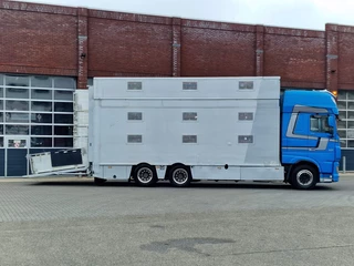 DAF XF 510 2018 - 6x2 SuperSpaceCab - Livestock Cuppers 3 deck - Ventilation - Lifting roof - Loadlift - Retarder immagine 9