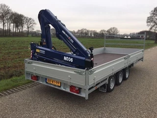 Hulco Medax 2025 - 3.5 ton en Amco Veba 903 kraan obrazek 2