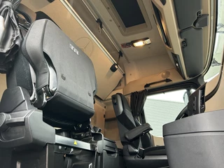Mercedes-Benz Actros 2021 - 1842 StreamSpace / 424 dkm obrazek 7