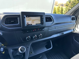 Renault Master 2021 - T35 2.3 dCi 135 PK / L2H2 / 1e EIG. / TREKHAAK / 2x SCHUIFDEUR / CAMERA / AIRCO / CRUISE / BLIND SPOT obrazek 11