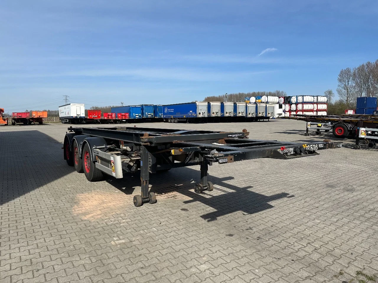 Van Hool 2003 - 20FT Tipping-chassis (20 degrees tipping angle, 24V operated) / ADR (EX/II, EX/III, FL, AT) / SAF discbrakes / 2 liftaxles / NL-chassis imagem 31