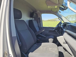 Volkswagen Transporter 2021 - 2.0 TDI obrazek 7