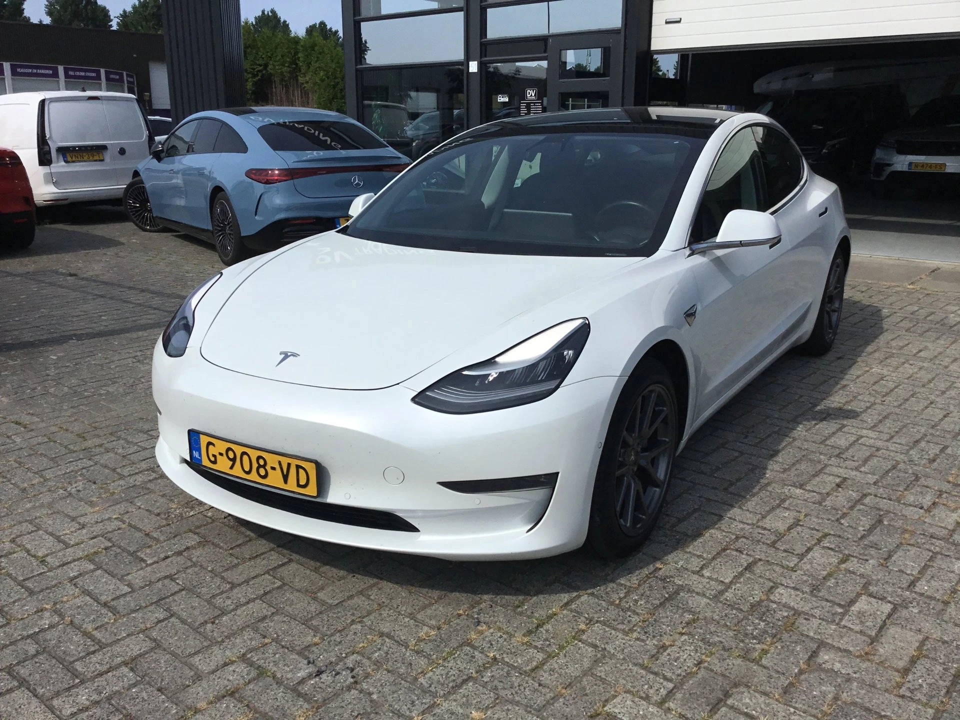 Tesla Model 3 2019 - Long Range AWD 75 kWh obrázek 1