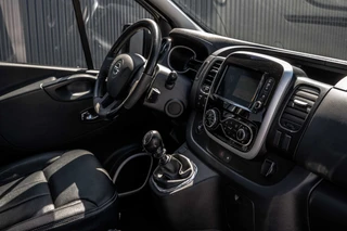 Opel Vivaro 2018 - 1.6 CDTI L2H1 | 146 PK | DC 5-Zits | MARGE | Cruise | Camera | Zijschuifdeur R+L | Airco | Trekhaak afbeelding 2 miniatuur